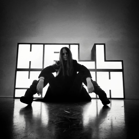 Meet your Posher, Rae - Picture 1 of 1